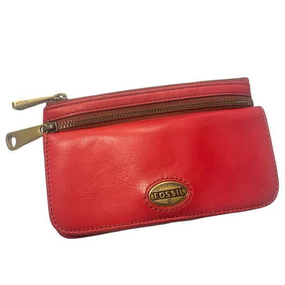 Fossil Explorer Flip Clutch - Picture 1 of 6